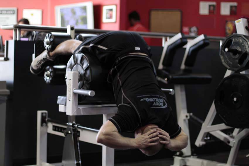 Glute Ham Raise demonstration