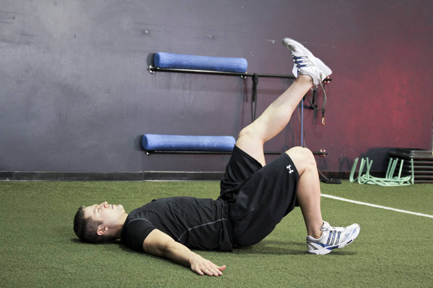Glute Bridge Single Leg demonstration