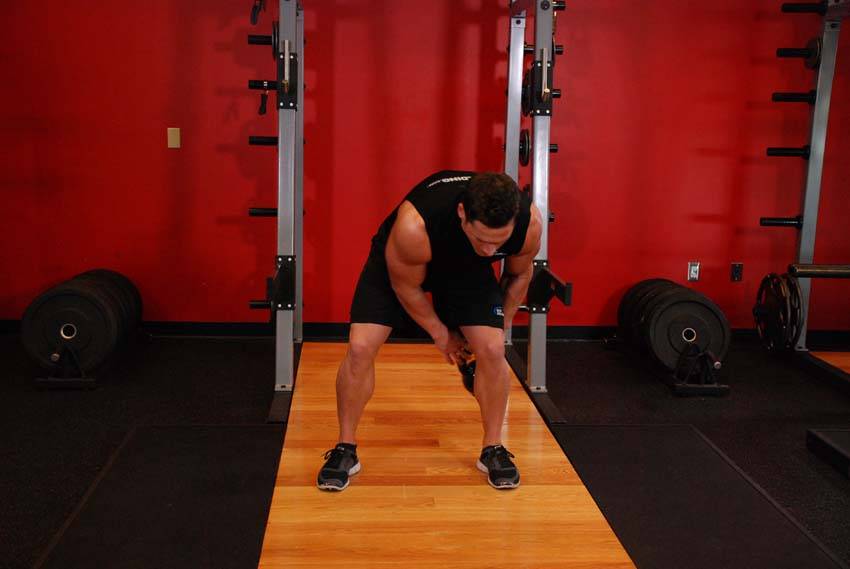 Kettlebell Figure 8 demonstration