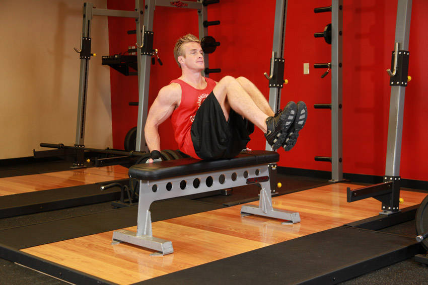 Seated Leg Tuck demonstration