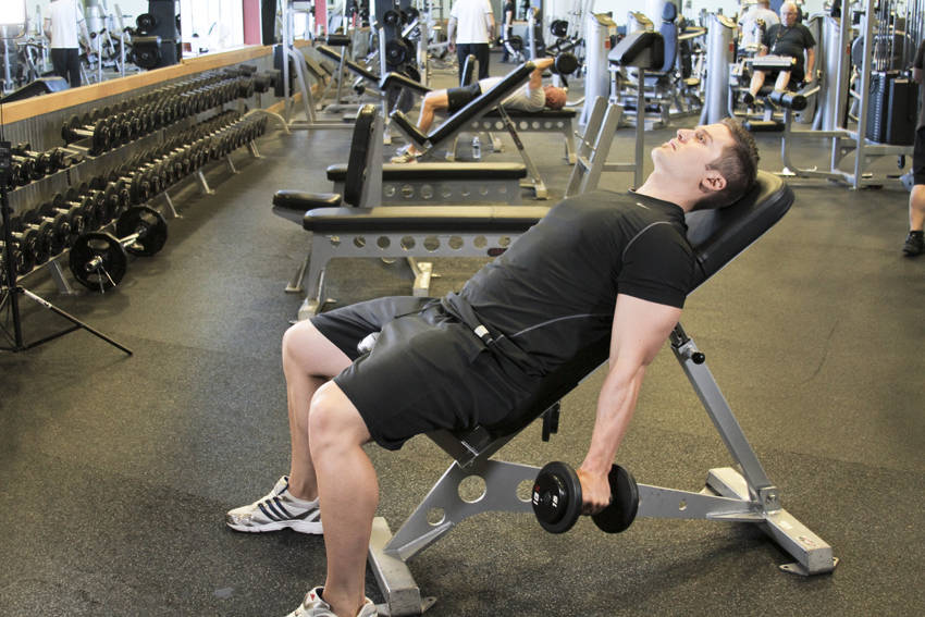 Incline Hammer Curl demonstration